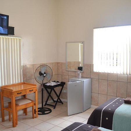 Breaking Dawn Bed & Breakfast Noupoort Bilik gambar